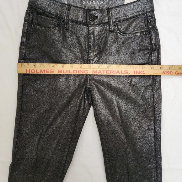 White House Black Market Gunmetal Foil Skinny Shimmer Jeans Size 0 - Picture 4 of 8